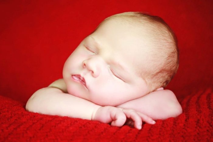 Posing newborns at home for beautiful baby photography
